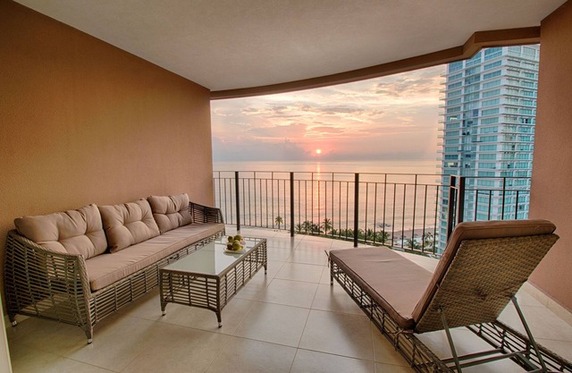 Beachfront 1BR w/Balcony & Resort-Style Amenities
