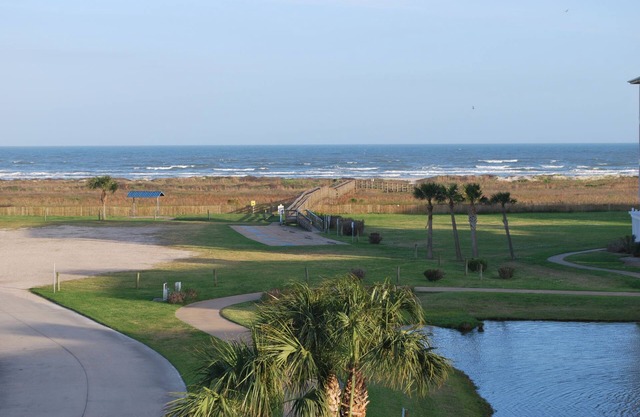 Beachfront at Pointe West. Walk to the beach, the club and all the amenities.