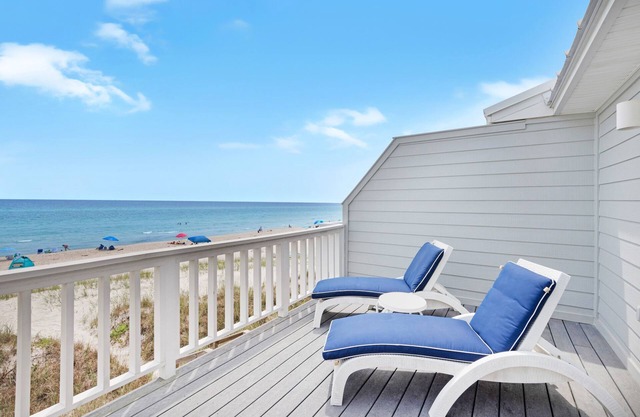 ⭐BeachFront Balcony~Quiet Complex~PRIME Location~SeaRenity at Inlet 2