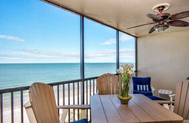 Beachfront Condo with Spectacular Gulf Sunsets! Minimum 3-4 month stay Jan-April