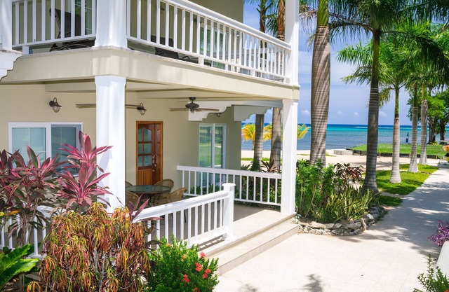 Beachfront Condo in Desirable Lawson Rock Community