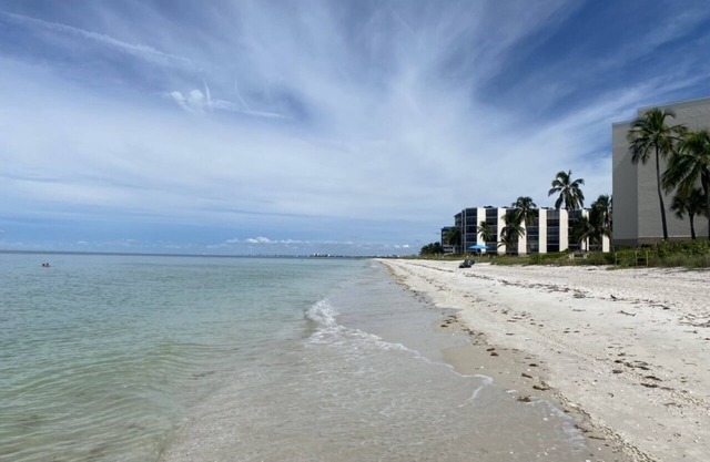 Beachfront Condo in Bonita Springs, prime location!