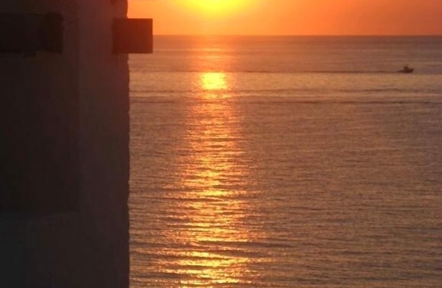 Beachfront Condo with Outstanding Views!