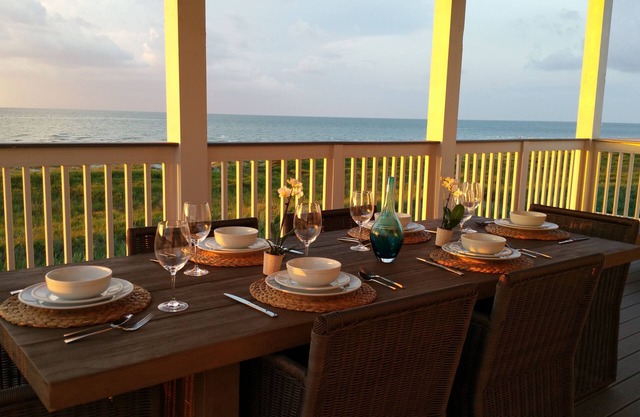 BEACHFRONT! ELEVATOR! HOT TUB! CUSTOM BUILT! GATED COMMUNITY! A BIT OF PARADISE