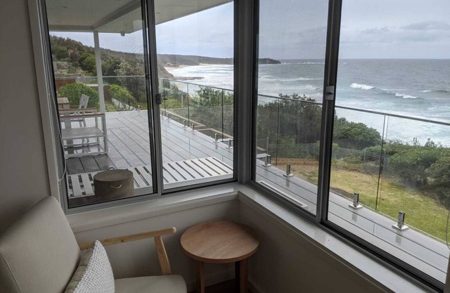 Beachfront House Ulladulla - Best view in the South Coast