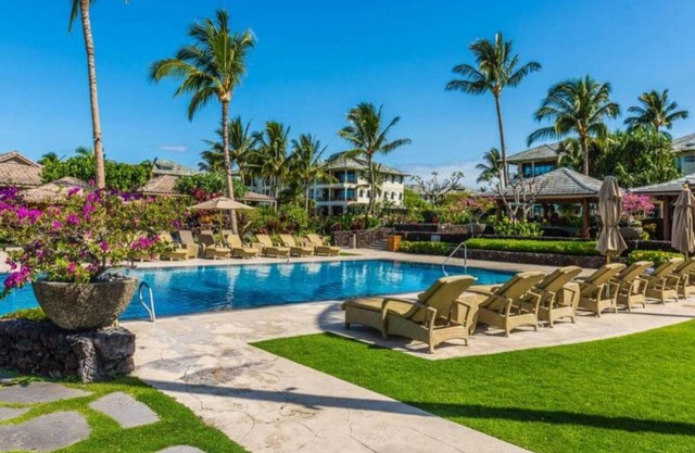Beachfront Kolea, Private Access to Beach, BBQ on Lanai, 2025 Hilton Pool Pass