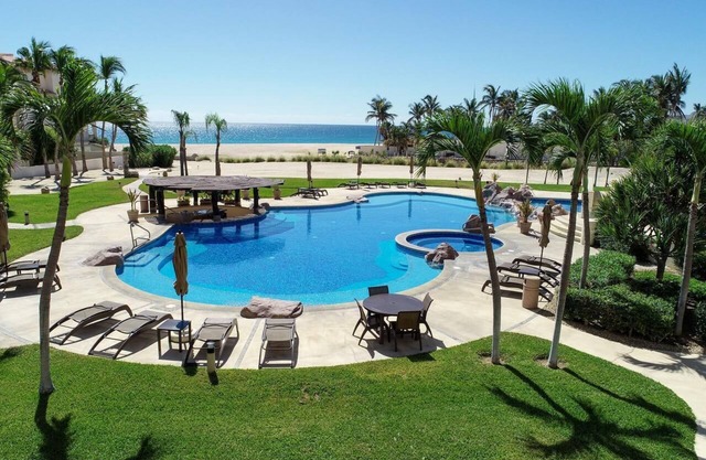 Beachfront Las Mañanitas - 3102 - RENOVATED 2 Bd/2 Ba with Beach/Ocean Views!