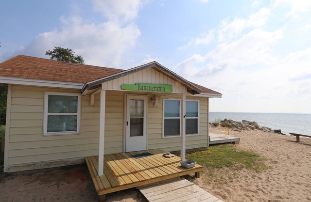 Beachfront on Lake Huron!!