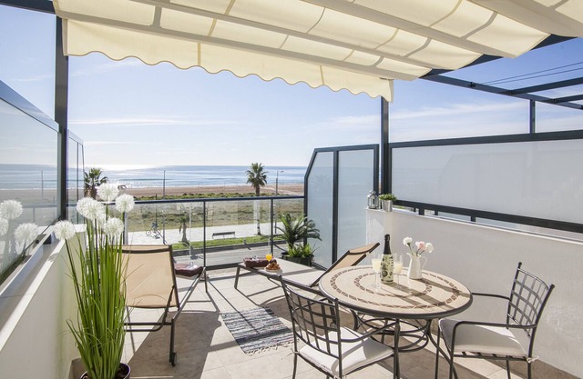Beachfront Penthouse ZG3K0