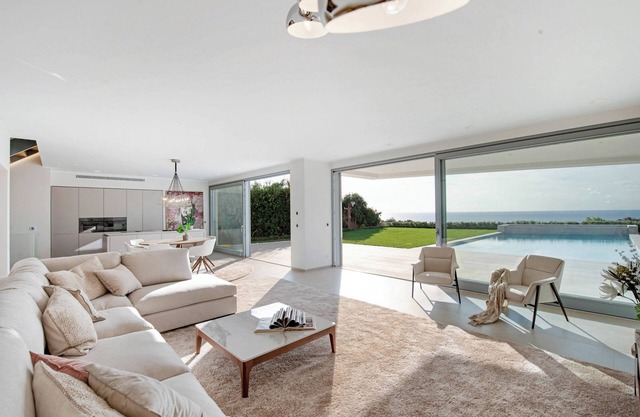 Beachfront vacation villa