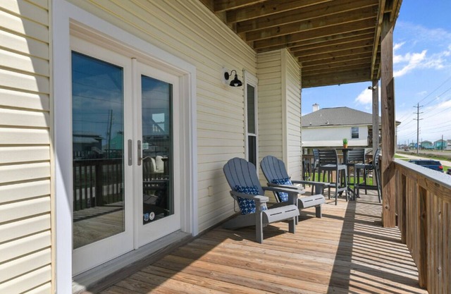 Beachfront Views without the Beachfront Prices!