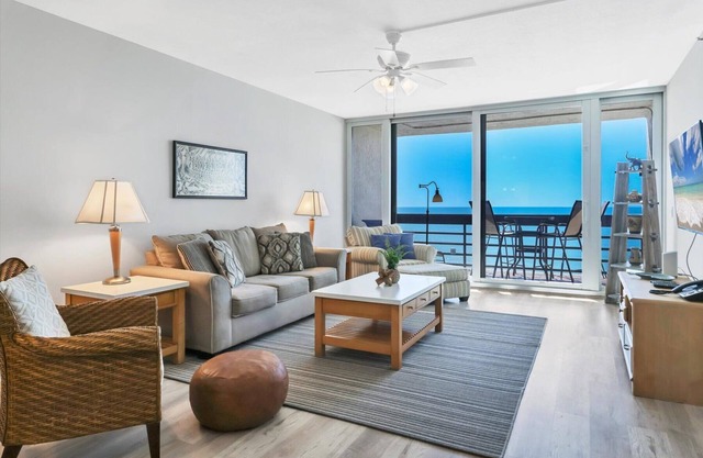 Beachplace Unobstructed Beachfront Views/Direct Beach Access By FVC