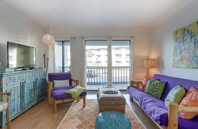 Beachside Condo with Great Location