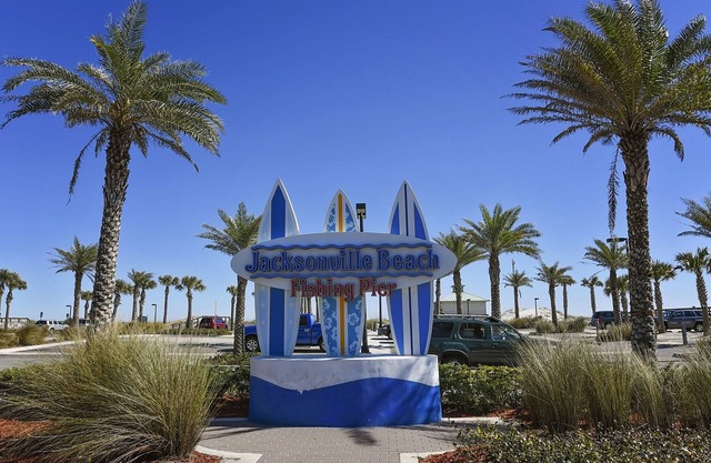 Beachside! Jacksonville Beach Condo-Close to Mayo Clinic