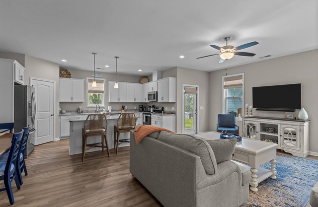 Beaufort by the Sea - end unit, spacious townhome with pool, other amenities