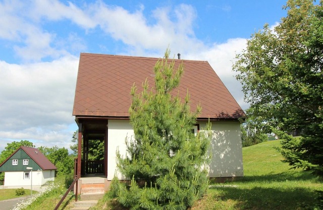 Beautiful private villa for 6 guests with pool, WIFI, TV, terrace and parking