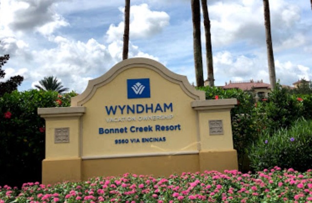 Beautiful 1 bedroom condo on Disney property