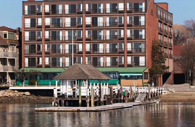 Beautiful 1 bedroom unit at resort, sleeps 4