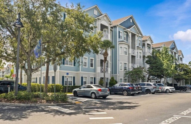Beautiful 1st Floor Condo in Gated Cane Island, Close to Parks