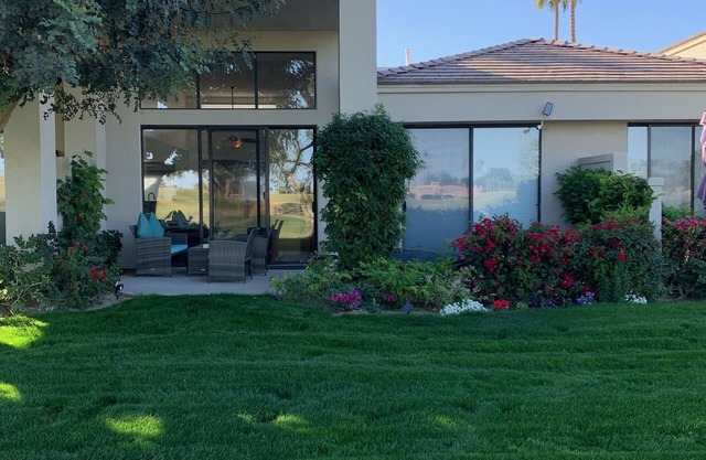 Beautiful 2 bed 2 bath condo on 12th hole Stadium course/PGA West La Quinta