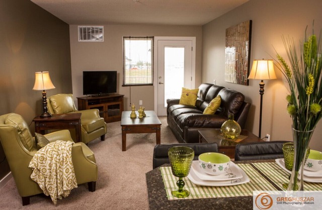 Beautiful 2 Bedroom Suite - Excellent East Regina Location - Unit 11 STA22-00223
