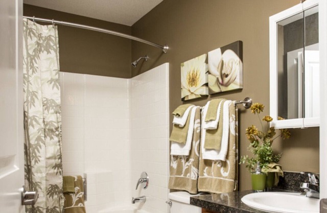 Beautiful 2 Bedroom Suite - Excellent East Regina Location - Unit 2 STA22-00231