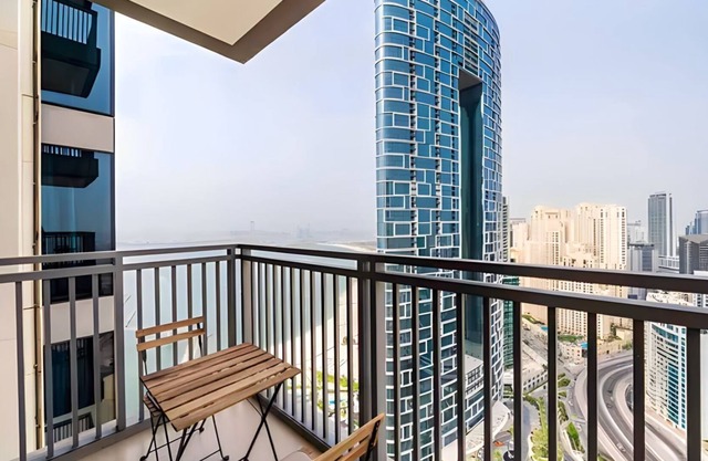 Beautiful 3 Bedroom Beachfront Apartment with a view of Dubai Marina