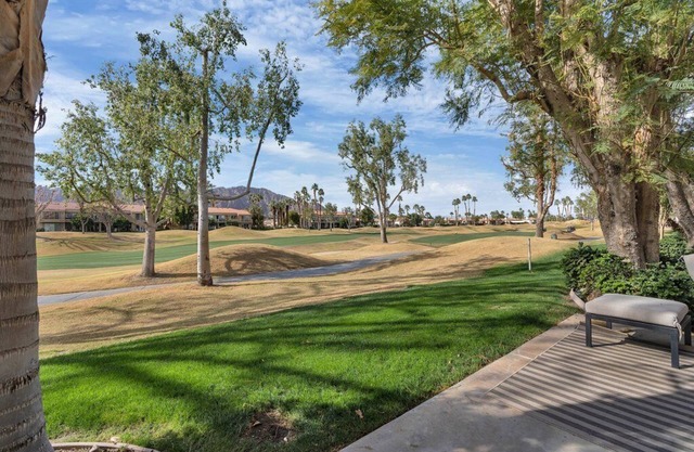 Beautiful 3 Bedroom Condo with Million Dollar Views LQ133