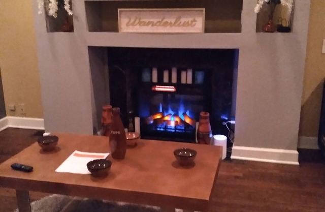 BEAUTIFUL 4/20 FRIENDLY 2 BR 2 BA DUPLEX -TWO FLOORS - IN SIZZLING SOUTH SHORE!