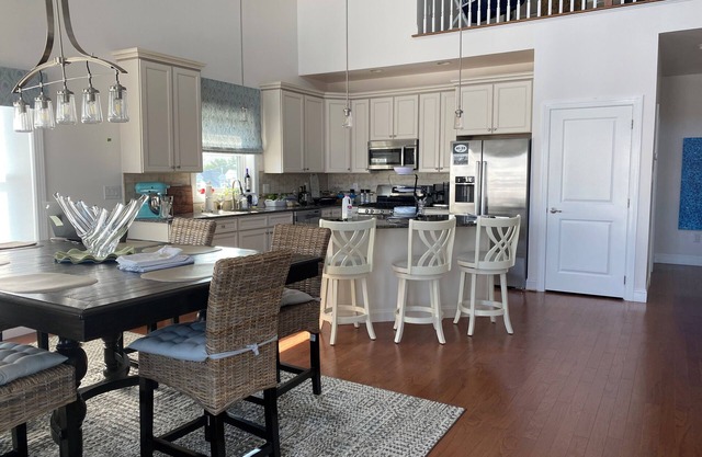 Beautiful 4 bedroom beach home with sunset views, minutes from Atlantic City