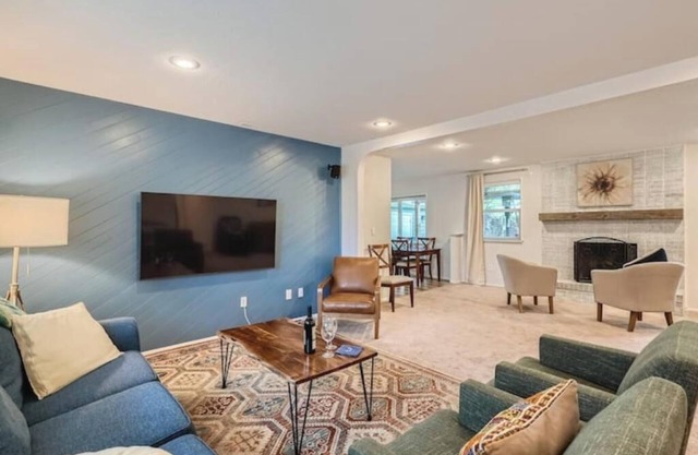 Beautiful 5 BDR Louisville Home W/Private Backyard