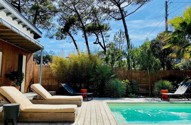 Beautiful 5 * villa 200m from the beach - Heated pool - Everything walking dist.