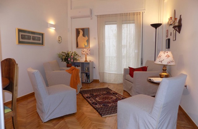 Beautiful 77m2 fully renovated apartment for 4 people