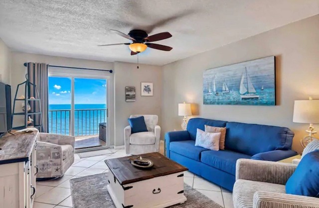 Beautiful 8th Floor Gulf Front Views