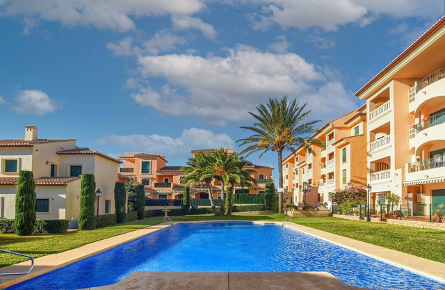 Beautiful and comfortable apartment in Javea, Costa Blanca, Spain with communal pool for 2 persons