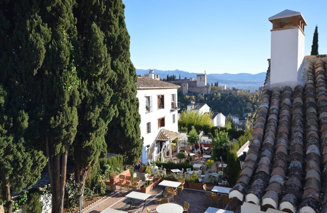 Beautiful and cozy historical house with Alhambra views in Granada/Albayzin