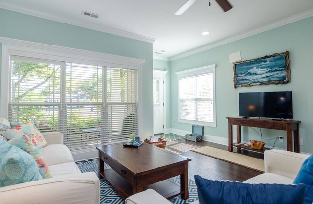 Beautiful and spacious beach cottage a short walk from the ocean