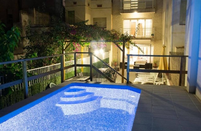 Beautiful and spacious house in the center 50 meters from the beach