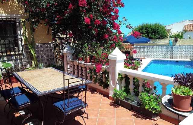 Beautiful Andalusian-style villa with private pool