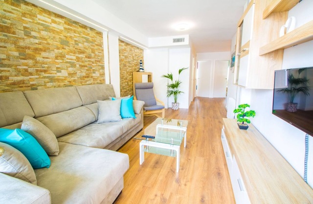 Beautiful apartment renovated with wifi and A/C