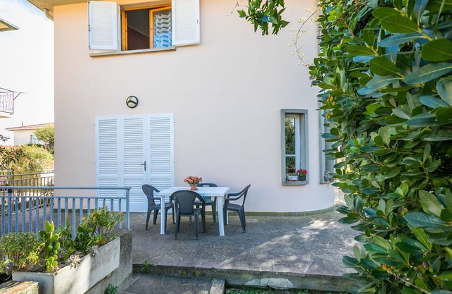 Beautiful apartment for 2 guests with WIFI, TV, terrace and pets allowed