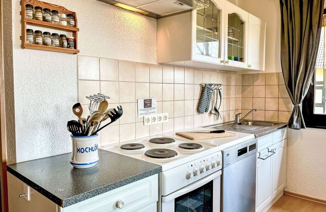 Beautiful apartment in villa for 8 people with WIFI, TV and terrace