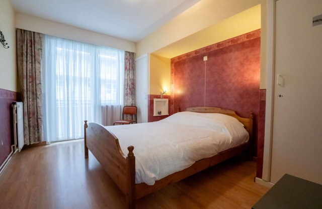 Beautiful apartment for 4 guests with WIFI, TV, balcony and pets allowed