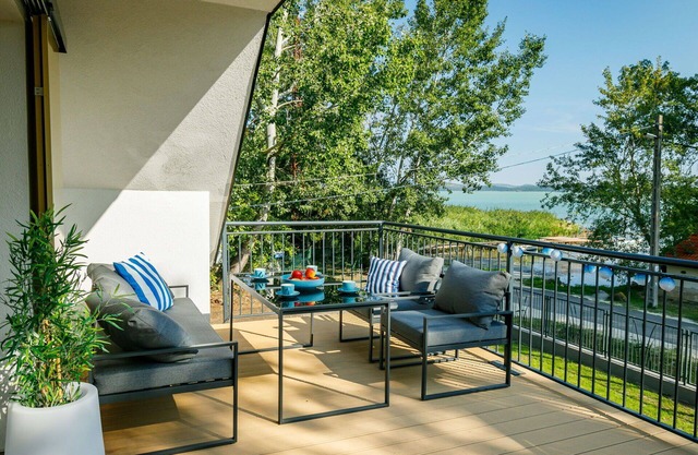 Beautiful apartment for 7 guests with WIFI, A/C, TV and terrace