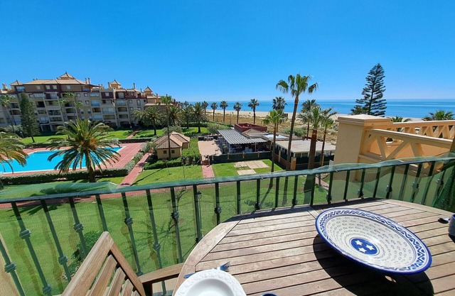 Beautiful apartment with SEA VIEWS