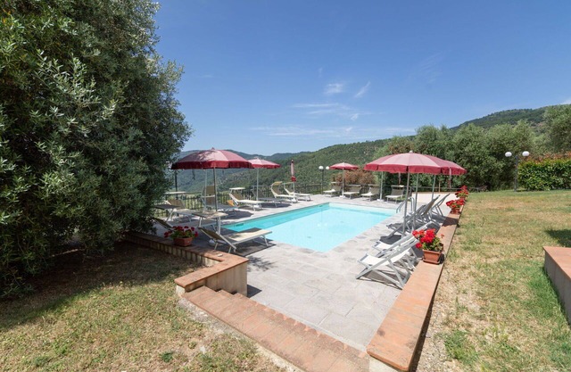 Beautiful apartment for 4 people with pool, A/C, WIFI, TV, pets allowed and panoramic view