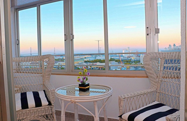Beautiful apartment Delfines in Cadiz