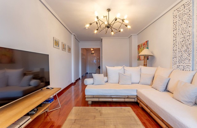 Beautiful apartment for BEC, Bilbao BBK Live and close to beaches