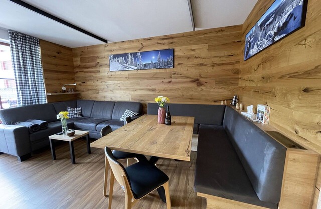 Beautiful apartment for 7 people with WIFI, TV, balcony, panoramic view and parking