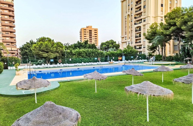 Beautiful apartment for 5 people with pool, WIFI, A/C, TV and terrace